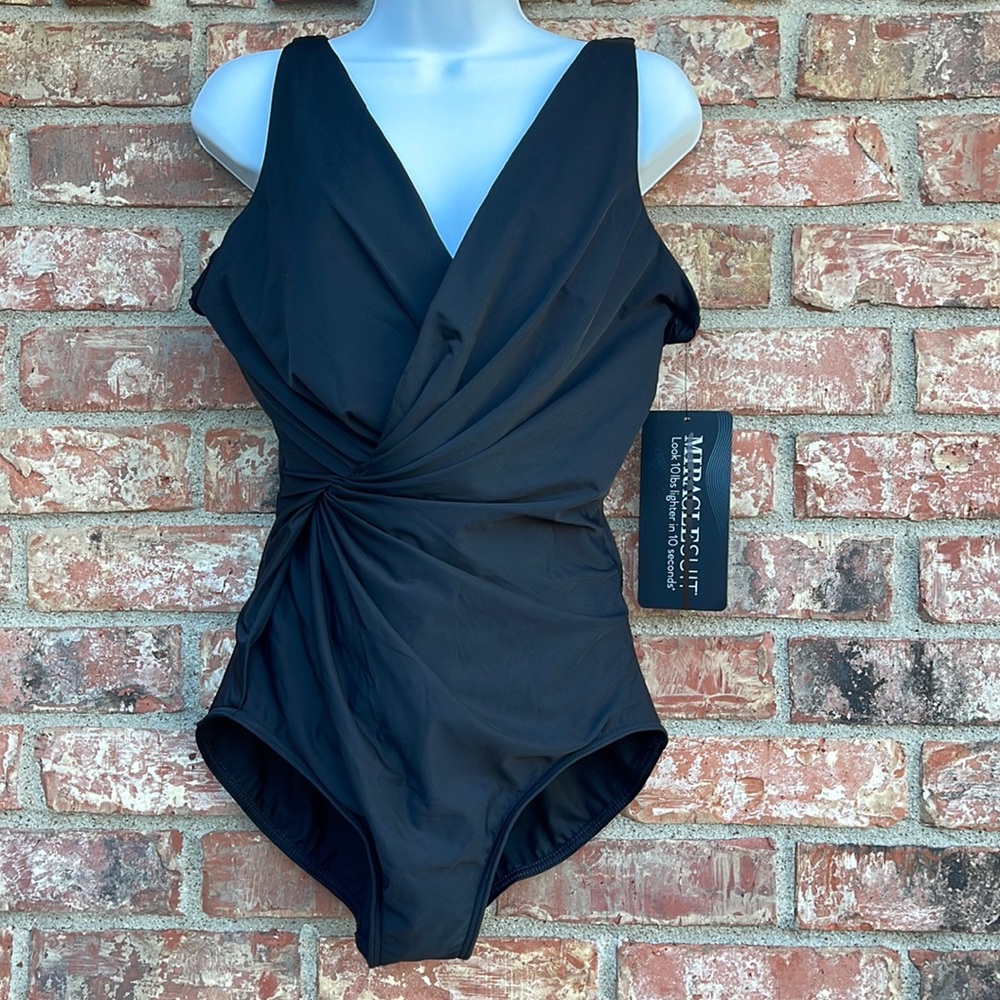 Miraclesuit Esmerelda Swim Suit size 16. This Beauty New With Tags color Black